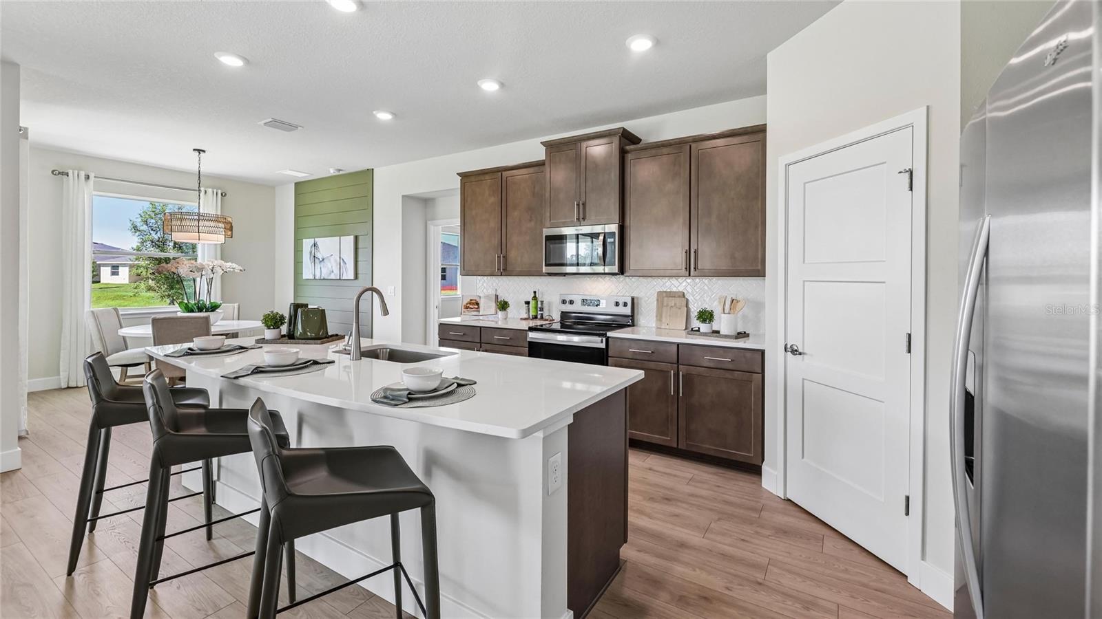 BUCHANAN TRAILS - Residential