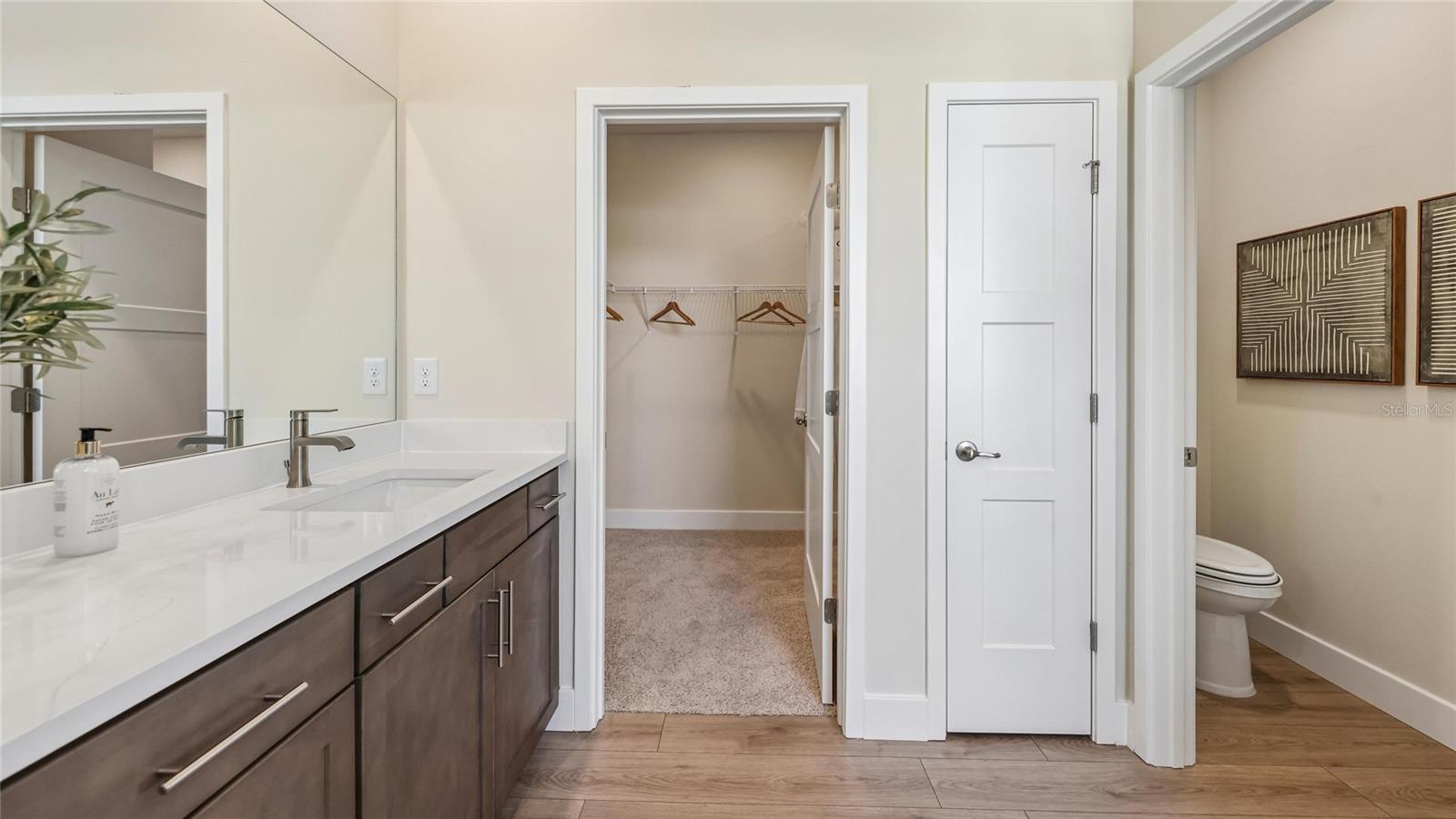 BUCHANAN TRAILS - Residential