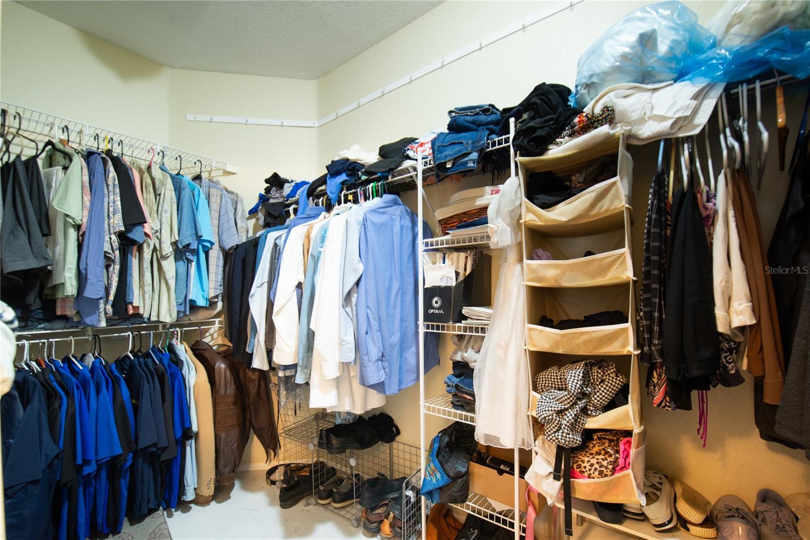 GRAND BELLAGIO AT BAYWATCH CONDO THE - Residential