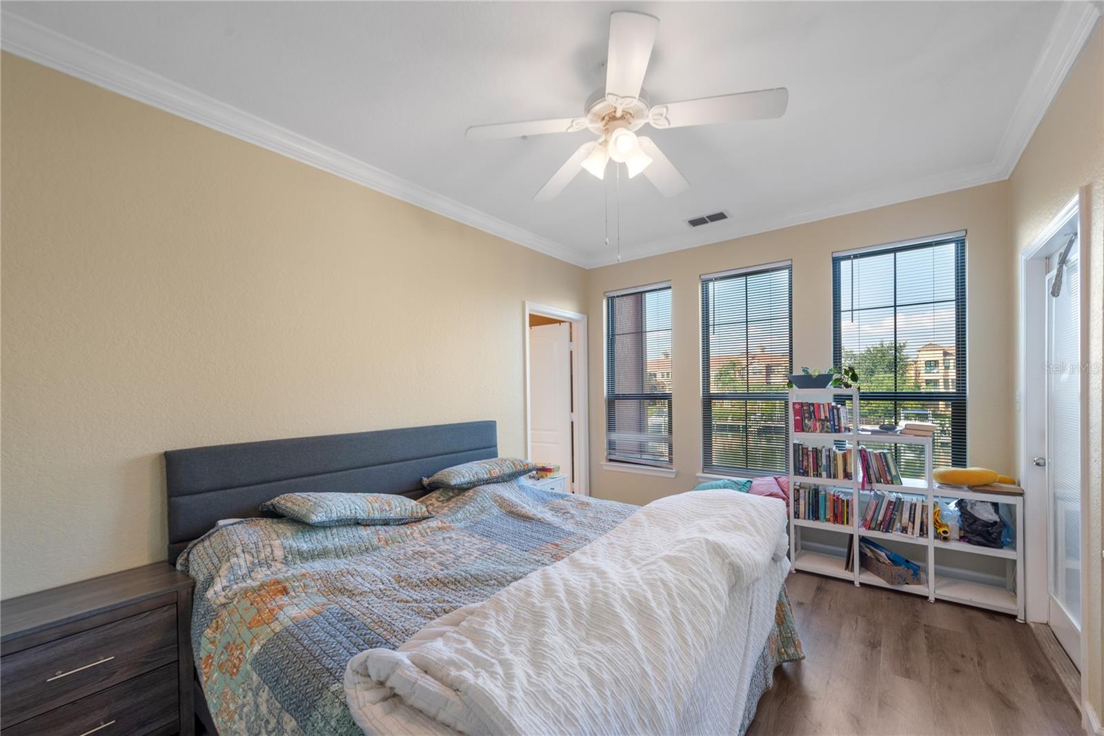 GRAND BELLAGIO AT BAYWATCH CONDO THE - Residential