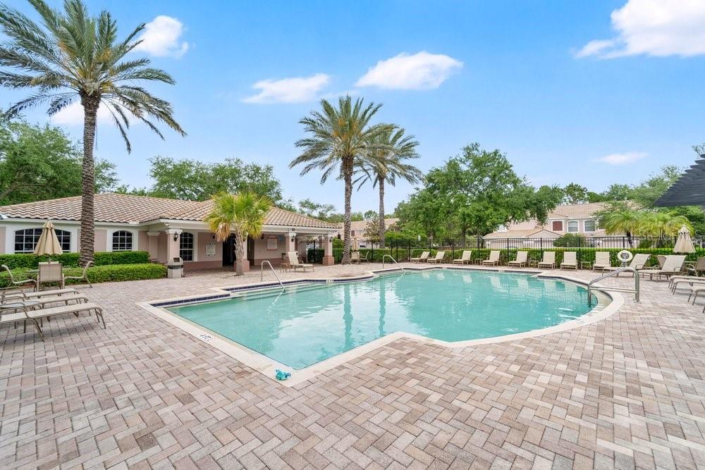 COACHMAN RESERVE CONDO - Residential