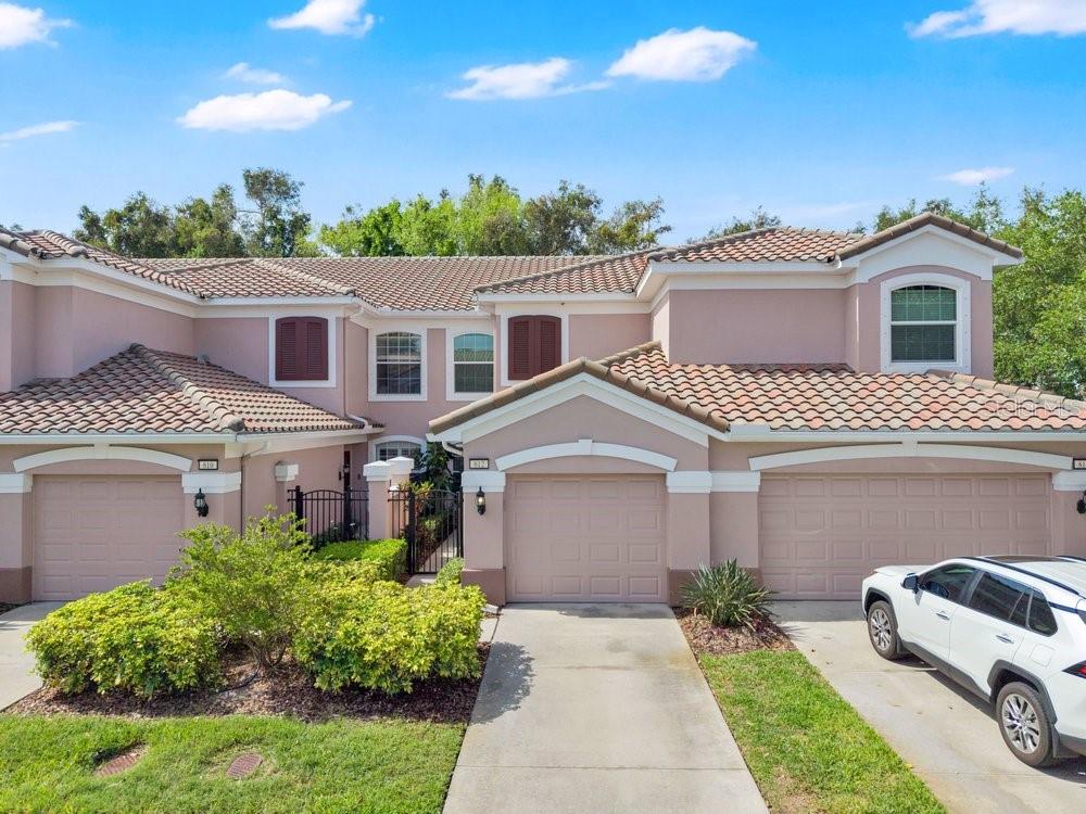 COACHMAN RESERVE CONDO - Residential