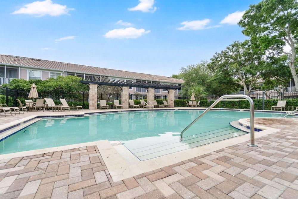 COACHMAN RESERVE CONDO - Residential