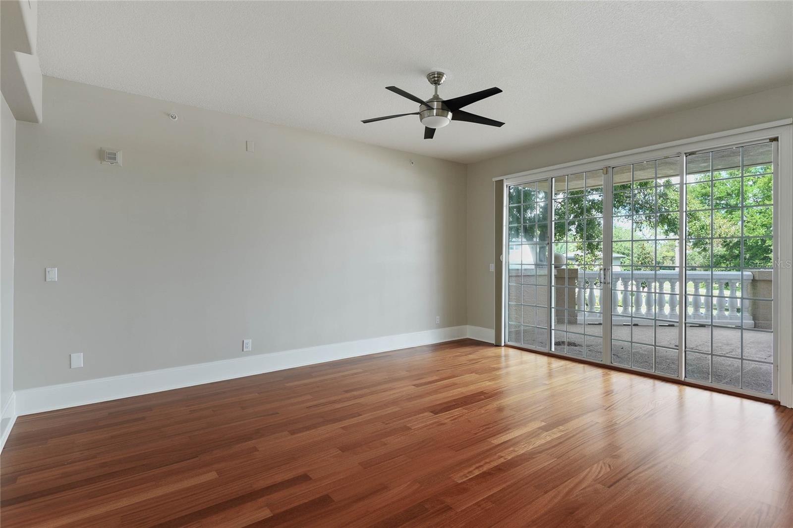 RENAISSANCE AT LAKE IVANHOE CONDO - Residential