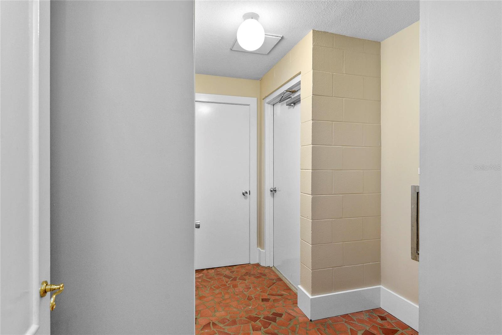 RENAISSANCE AT LAKE IVANHOE CONDO - Residential