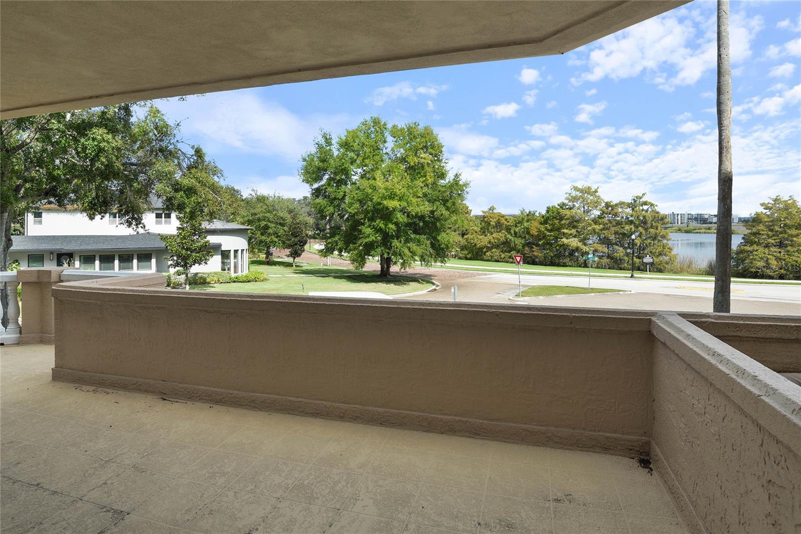 RENAISSANCE AT LAKE IVANHOE CONDO - Residential