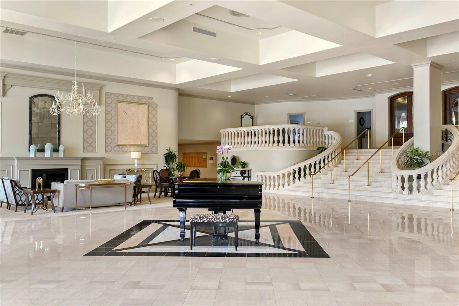 RENAISSANCE AT LAKE IVANHOE CONDO - Residential