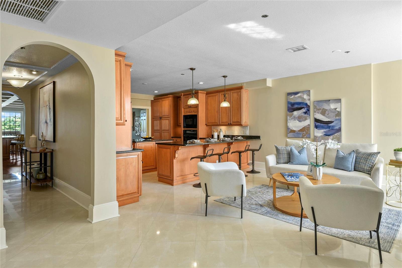 RENAISSANCE AT LAKE IVANHOE CONDO - Residential