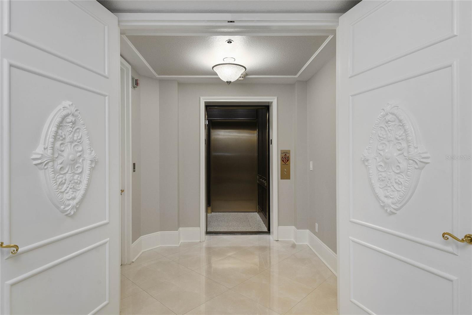 RENAISSANCE AT LAKE IVANHOE CONDO - Residential