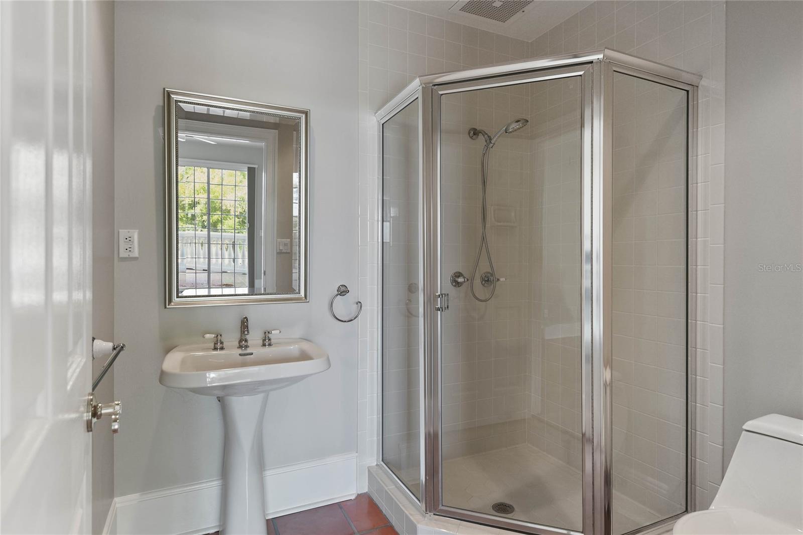 RENAISSANCE AT LAKE IVANHOE CONDO - Residential