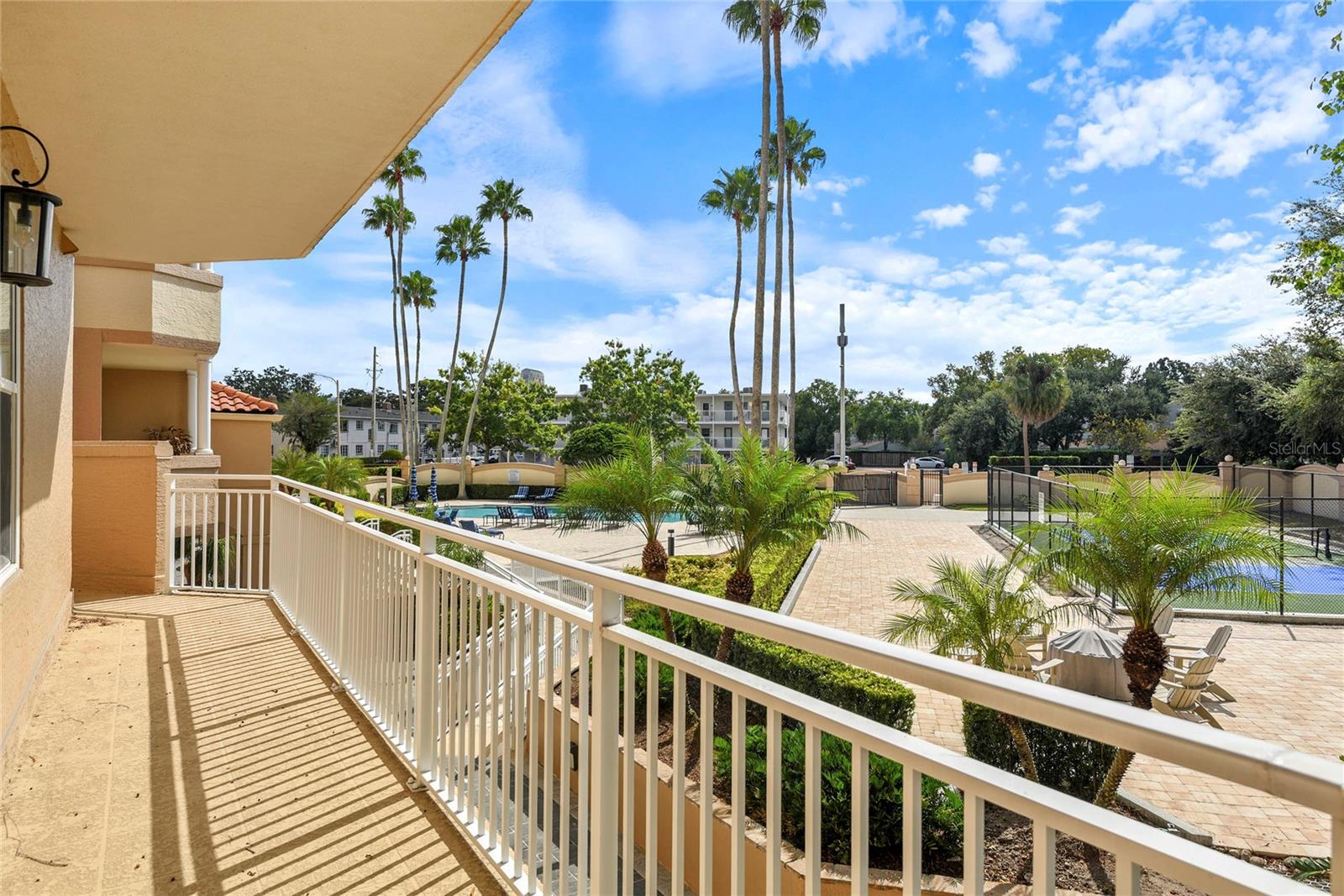 RENAISSANCE AT LAKE IVANHOE CONDO - Residential