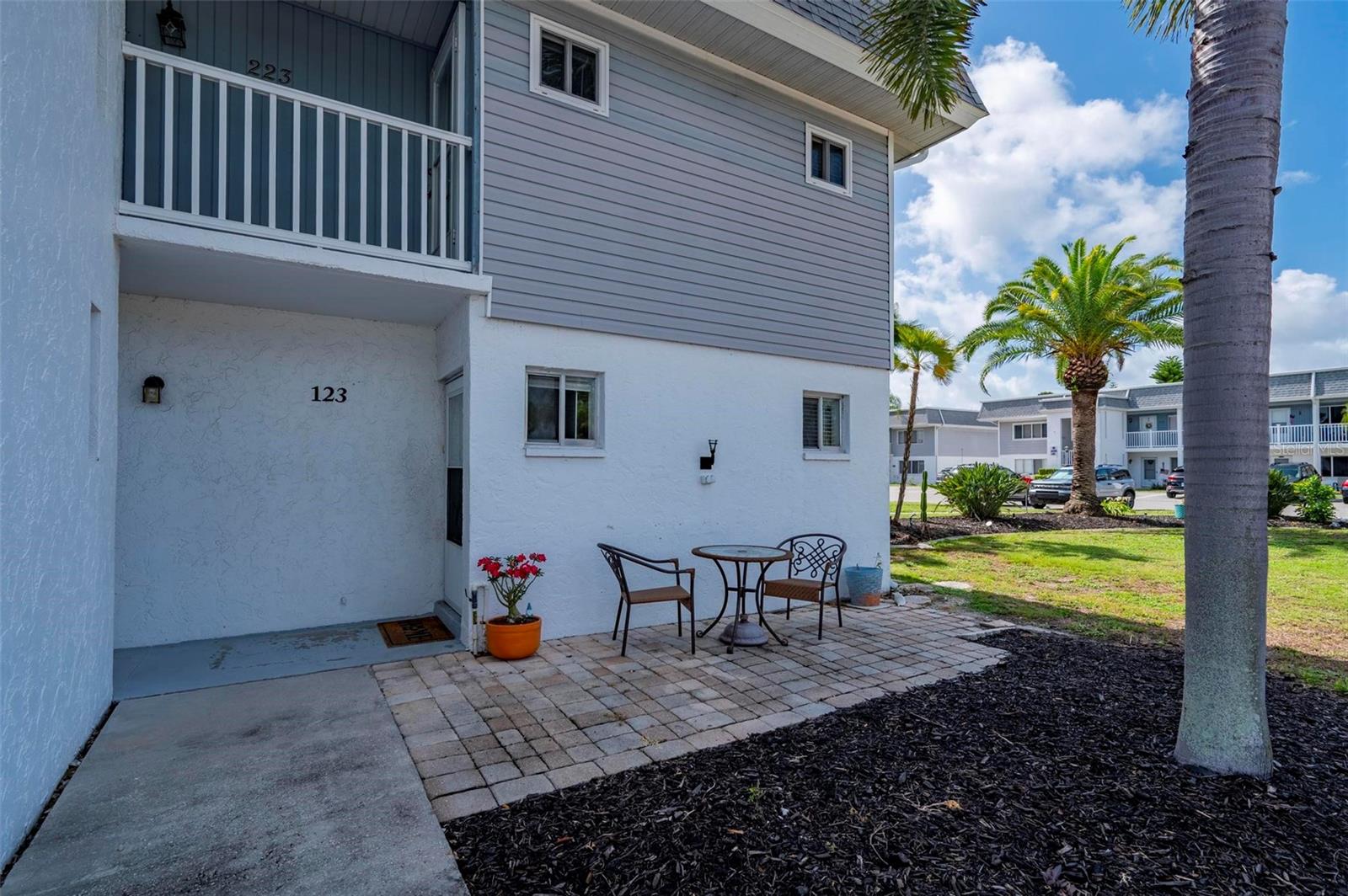 22375 EDGEWATER DRIVE 123, PORT CHARLOTTE, FL, 33980 2 22375 EDGEWATER DRIVE 123