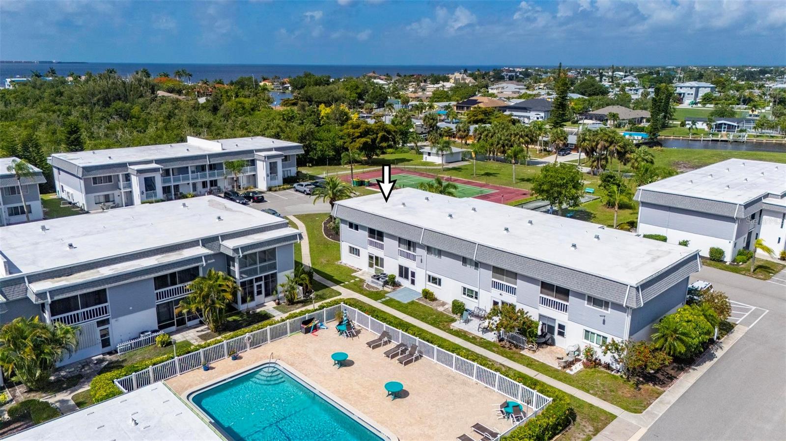 EDGEWATER VILLAGE BLDG E - Residential
