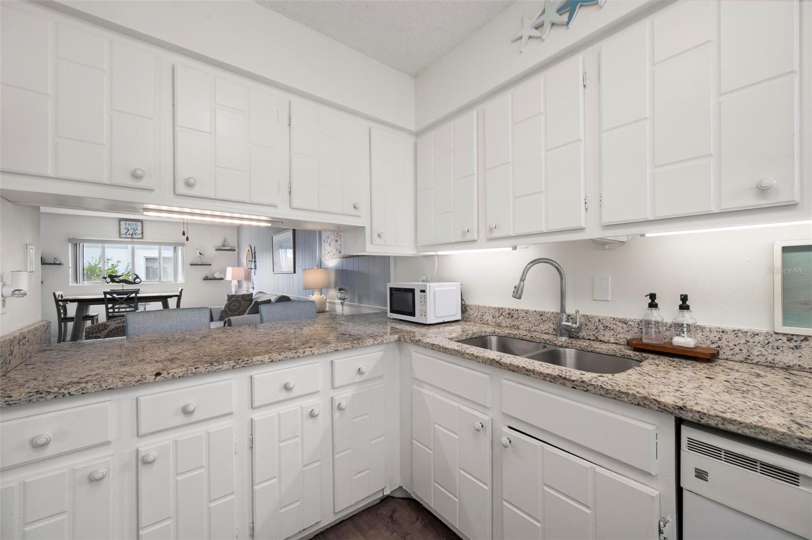 EDGEWATER VILLAGE BLDG E - Residential