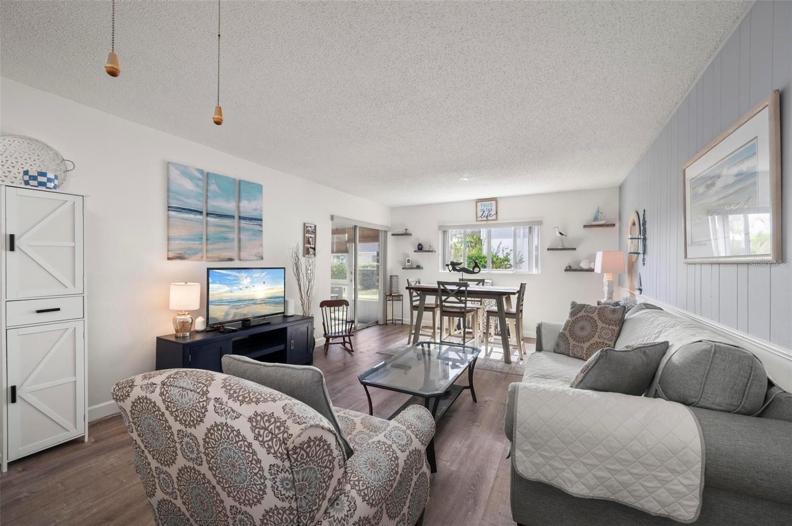 EDGEWATER VILLAGE BLDG E - Residential