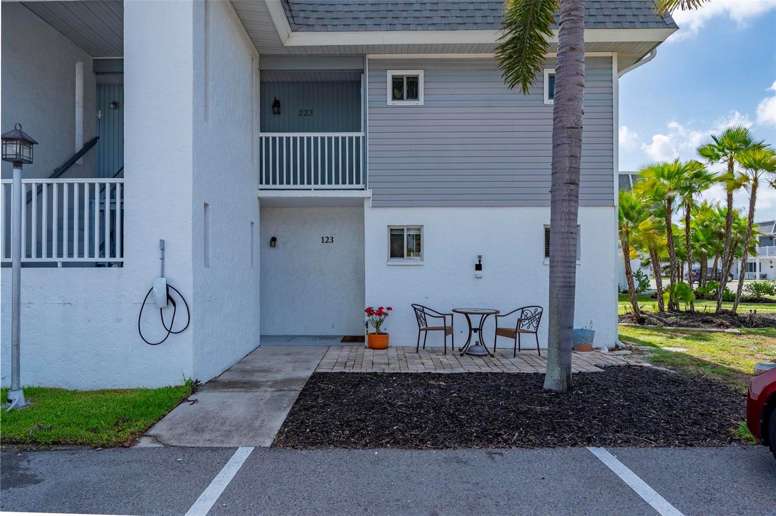 EDGEWATER VILLAGE BLDG E - Residential