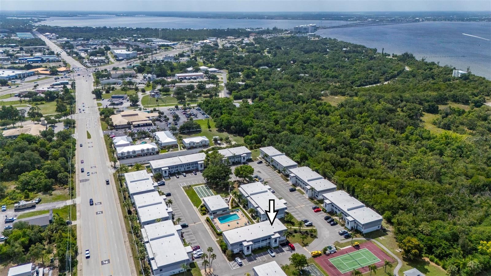 EDGEWATER VILLAGE BLDG E - Residential