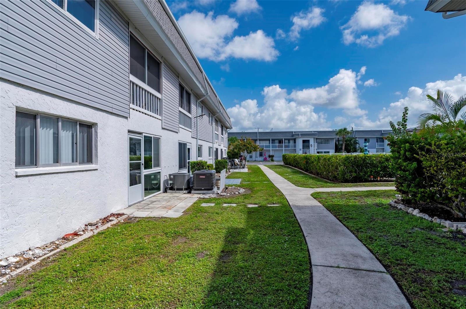 EDGEWATER VILLAGE BLDG E - Residential