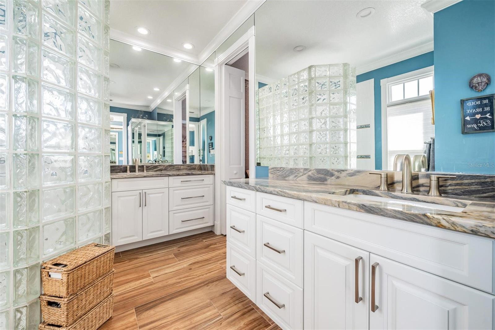 BRIGHTWATER BEACH ESTATES 1ST ADD - Residential