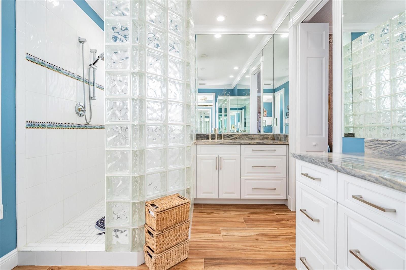 BRIGHTWATER BEACH ESTATES 1ST ADD - Residential