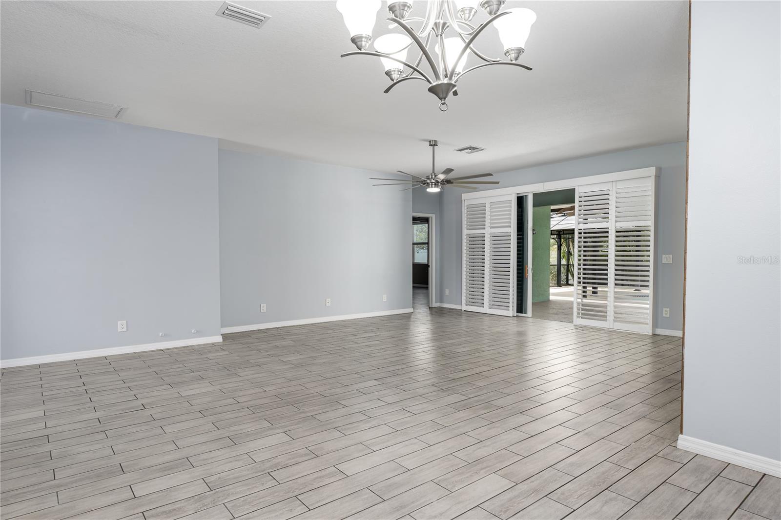 LAKESIDE PRESERVE - Residential