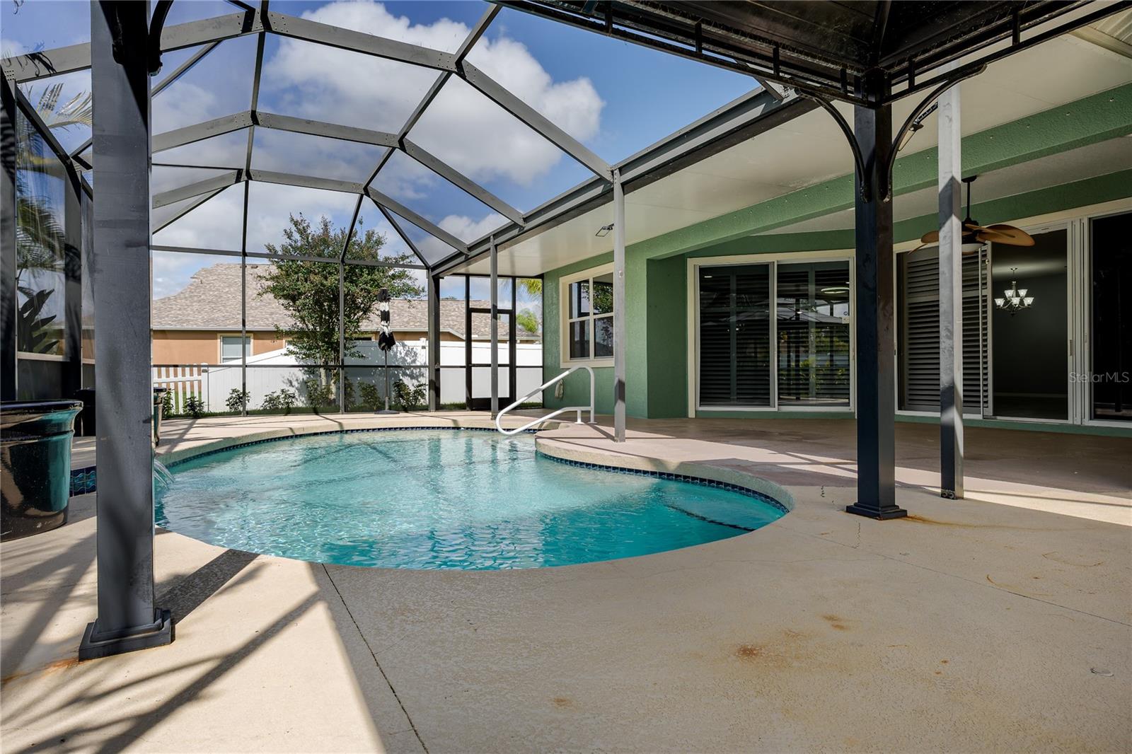 LAKESIDE PRESERVE - Residential