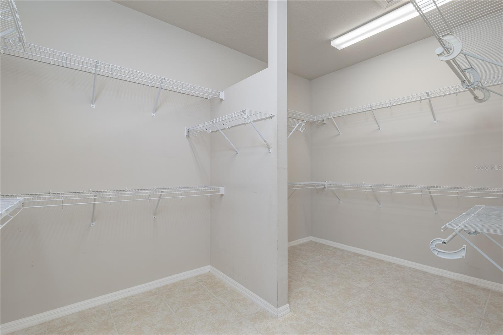 LAKESIDE PRESERVE - Residential