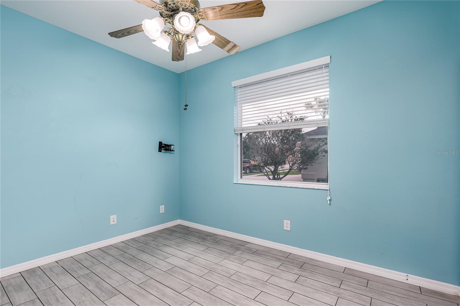 LAKESIDE PRESERVE - Residential