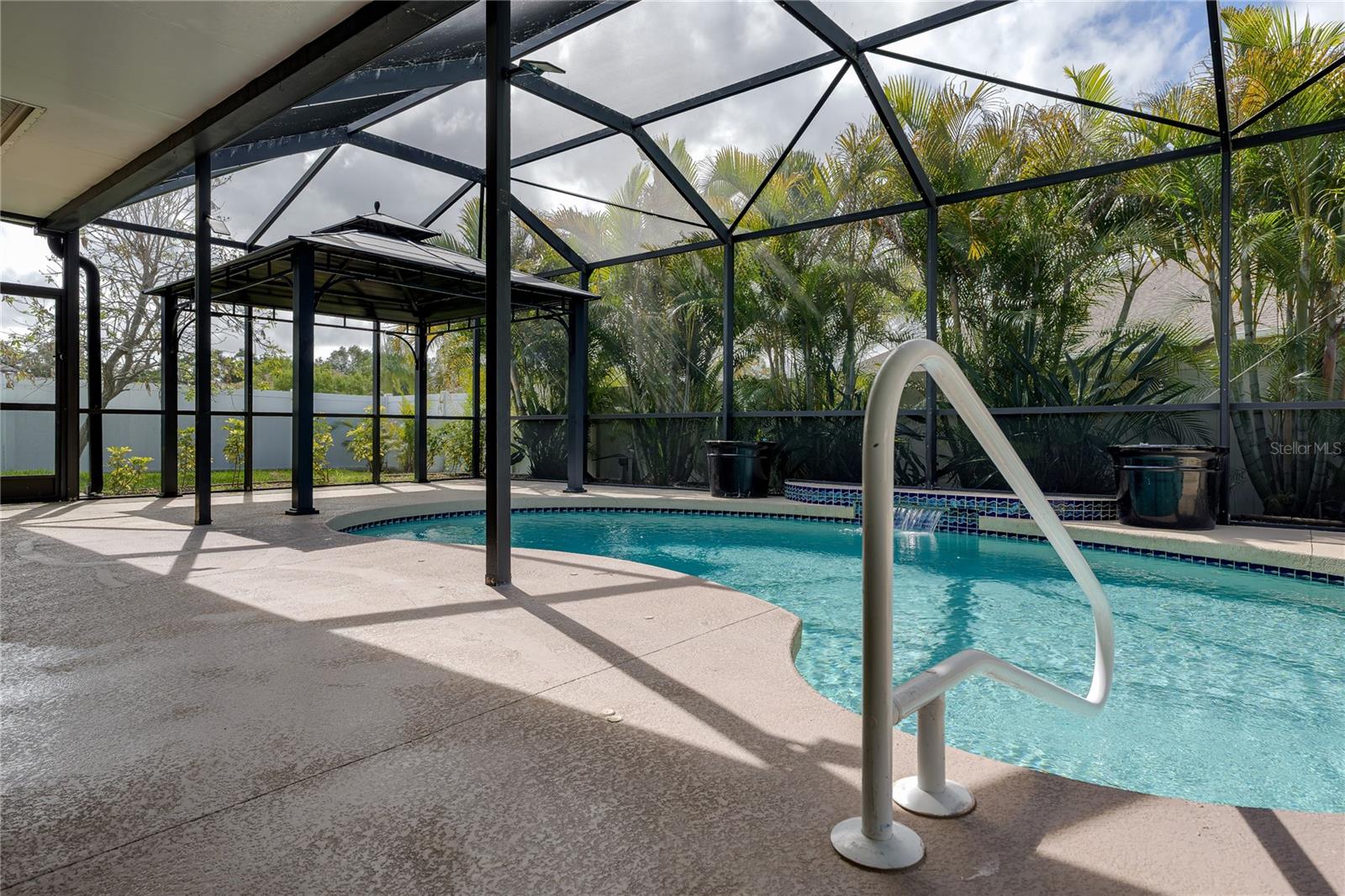 LAKESIDE PRESERVE - Residential