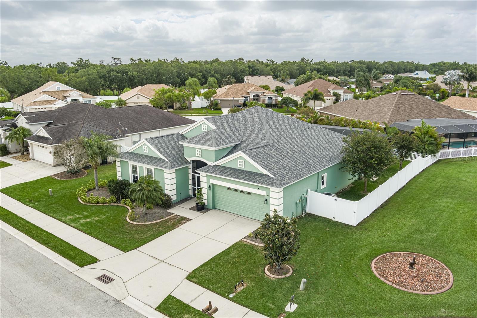 LAKESIDE PRESERVE - Residential