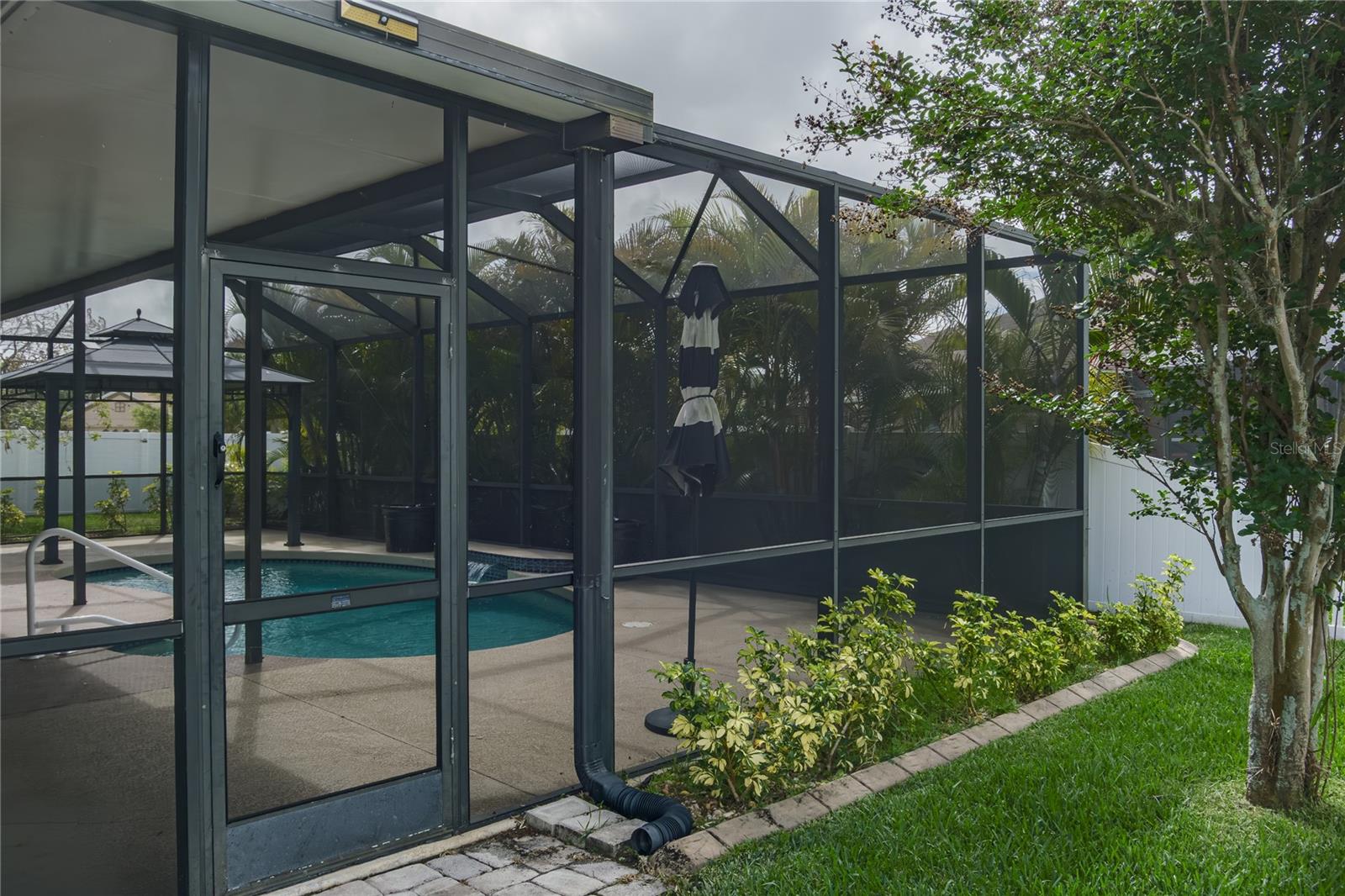 LAKESIDE PRESERVE - Residential