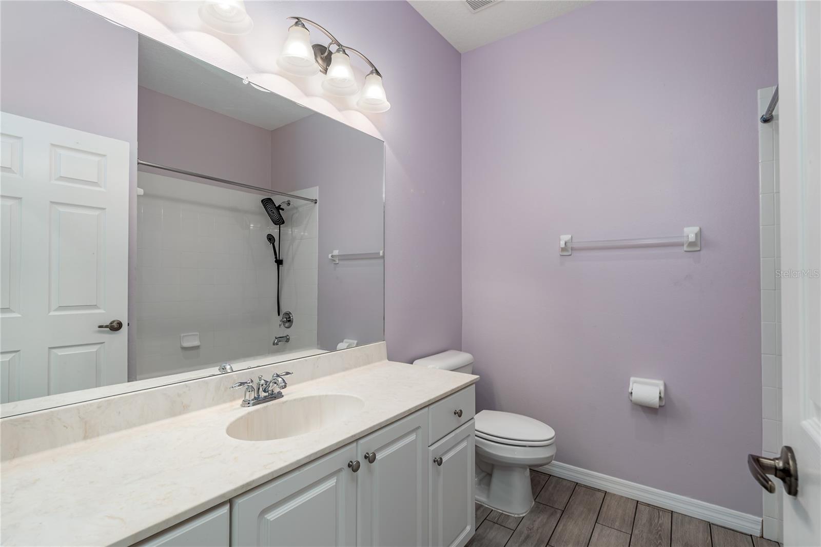 LAKESIDE PRESERVE - Residential