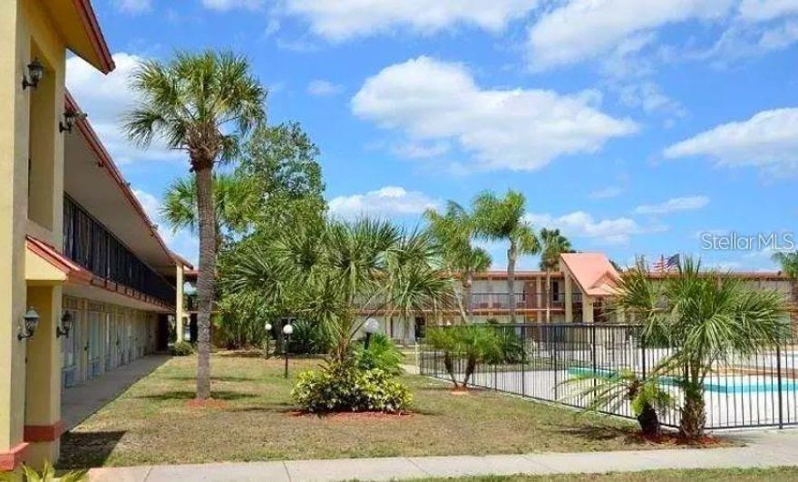 This apartment could be the perfect solution you’ve been looking for! Whether you’re planning to live in it or invest, opportunities like this don’t come around often. With an unbeatable location, excellent condition, and close proximity to shops, restaurants, and major attractions — including just minutes from Disney — this property truly stands out.



Fully furnished and move-in ready, it comes with a bed, sofa, refrigerator, and oven. The low HOA fee conveniently covers essential services such as water, electricity, and cable.



Don’t miss the chance to own a place with such great potential — for living or as a high-return rental. Come see it today!