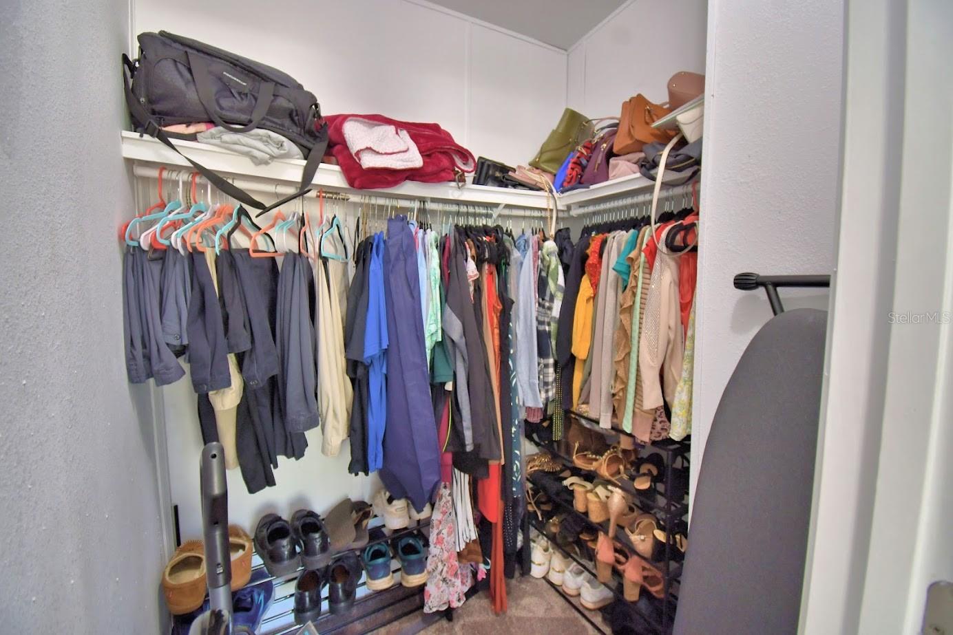 COUNTRY TRAILS PH 04 - Residential