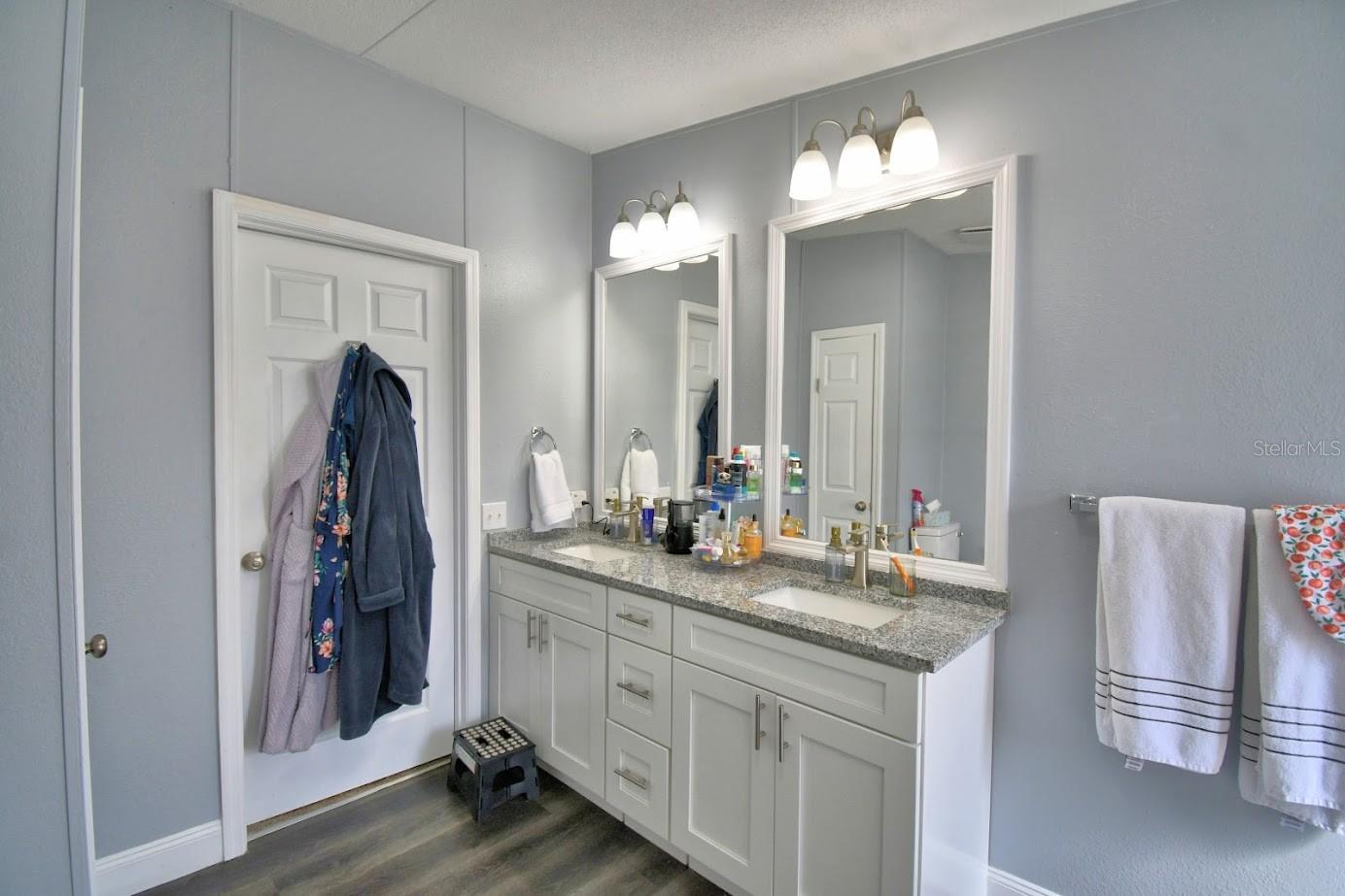 COUNTRY TRAILS PH 04 - Residential