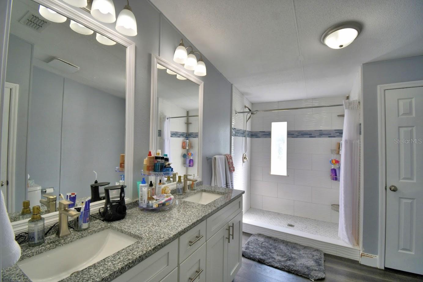 COUNTRY TRAILS PH 04 - Residential