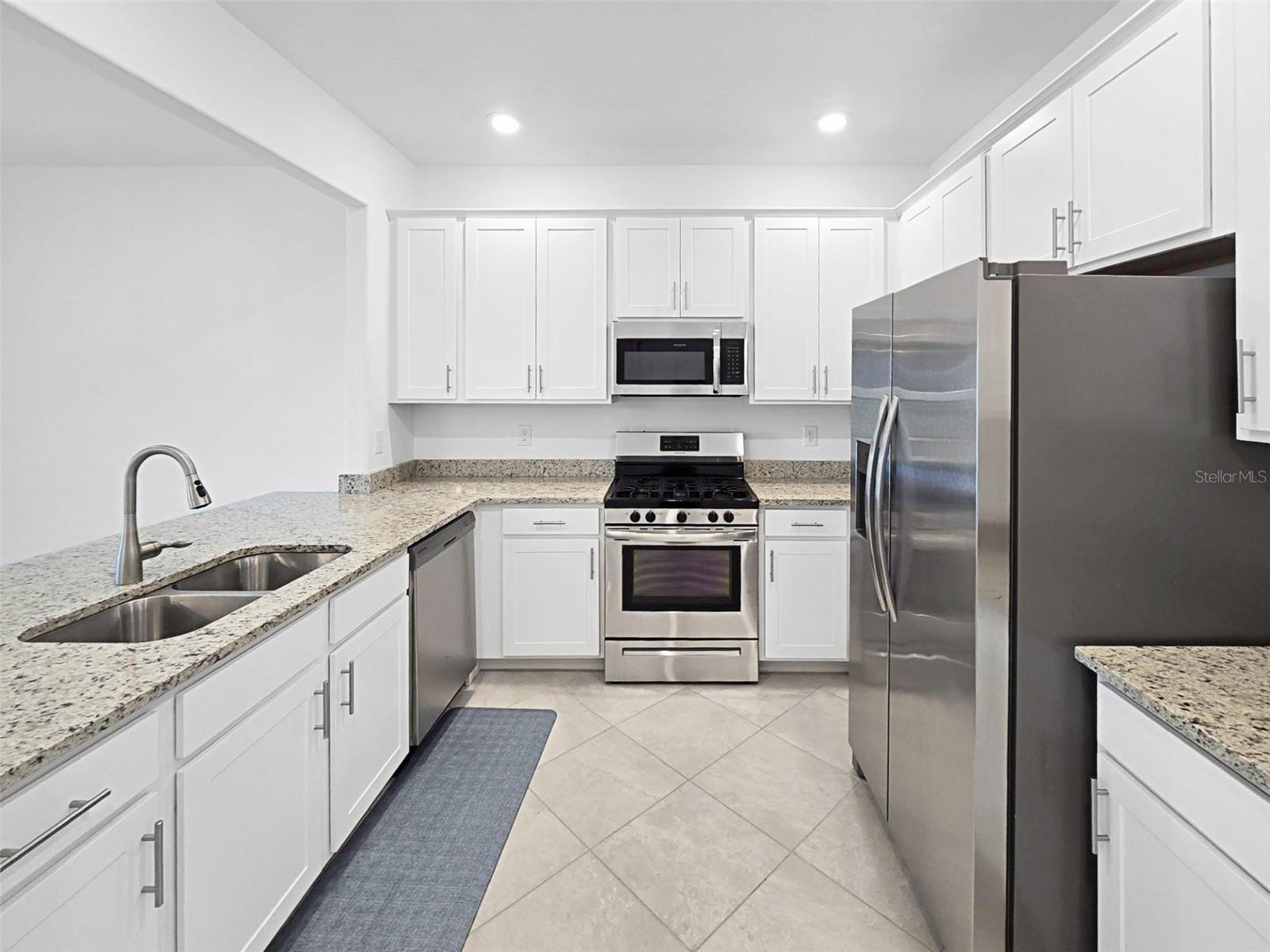 LORRAINE LAKES PH IIA - Residential Lease