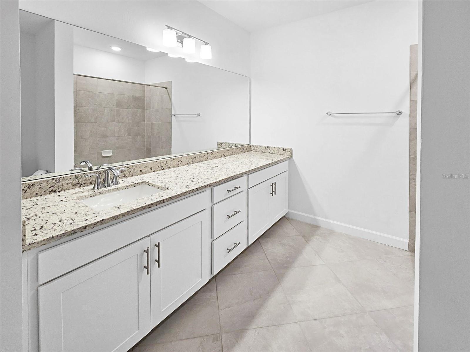 LORRAINE LAKES PH IIA - Residential Lease