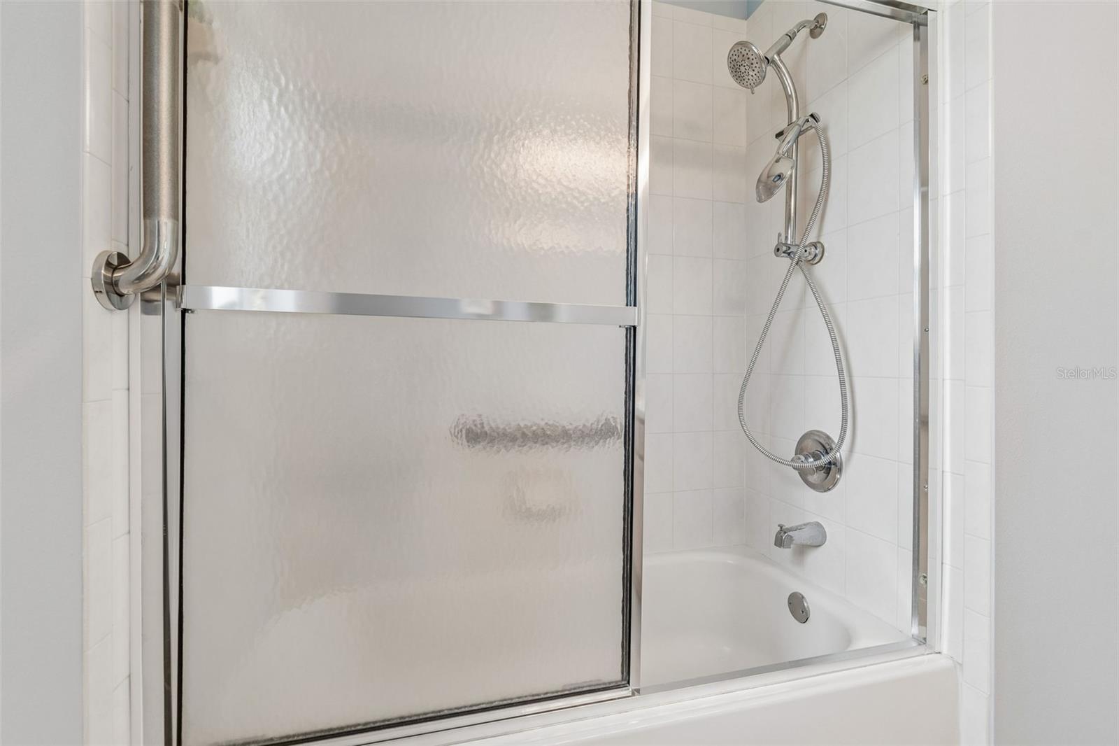 GRANTHAM CONDO - Residential