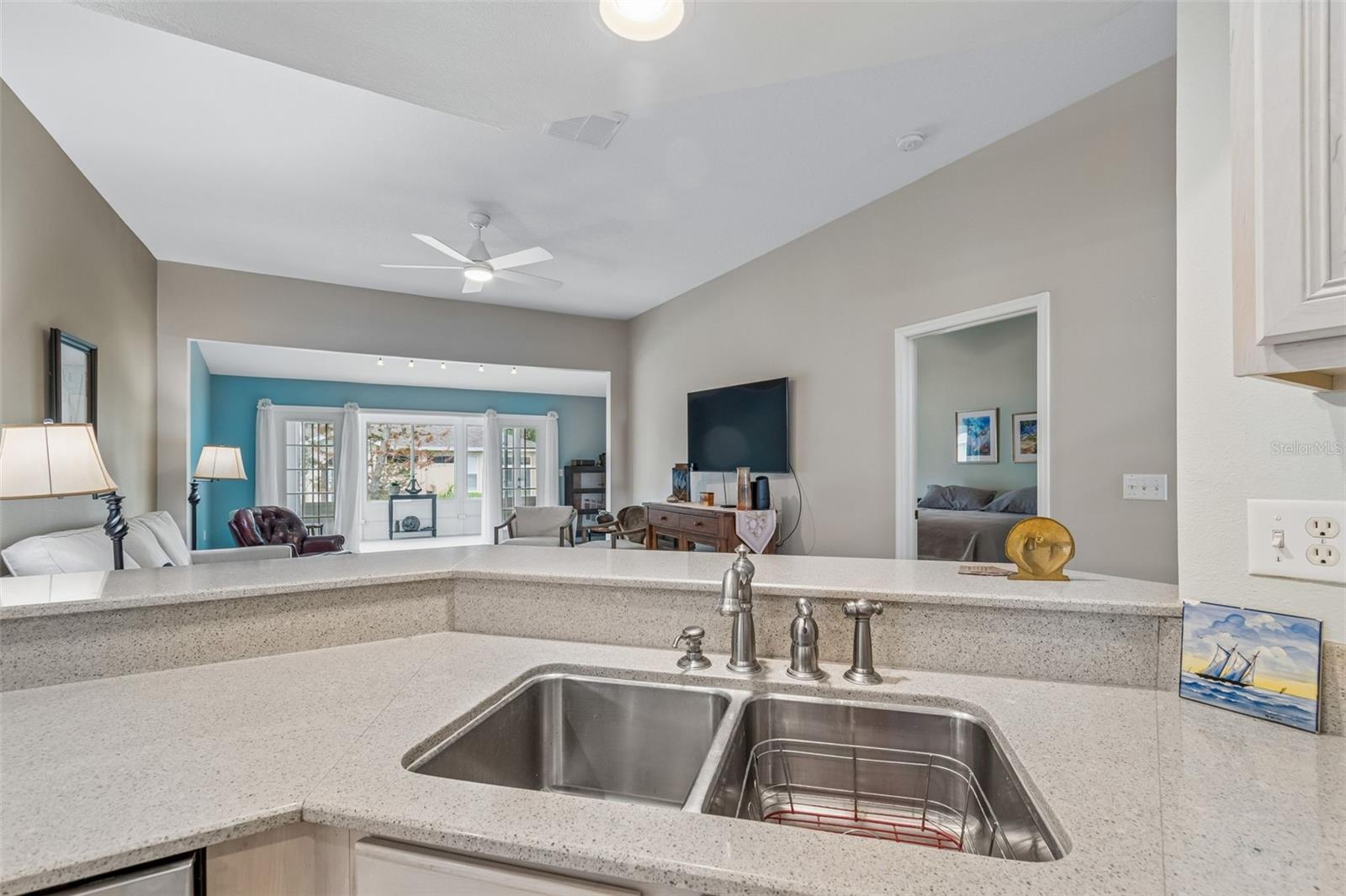 GRANTHAM CONDO - Residential