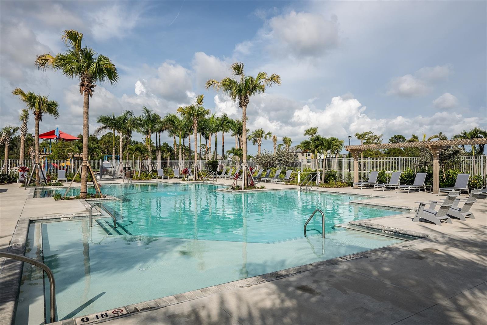 LAKESPUR AT WELLEN PARK - Residential