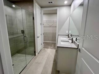 LAKESPUR AT WELLEN PARK - Residential