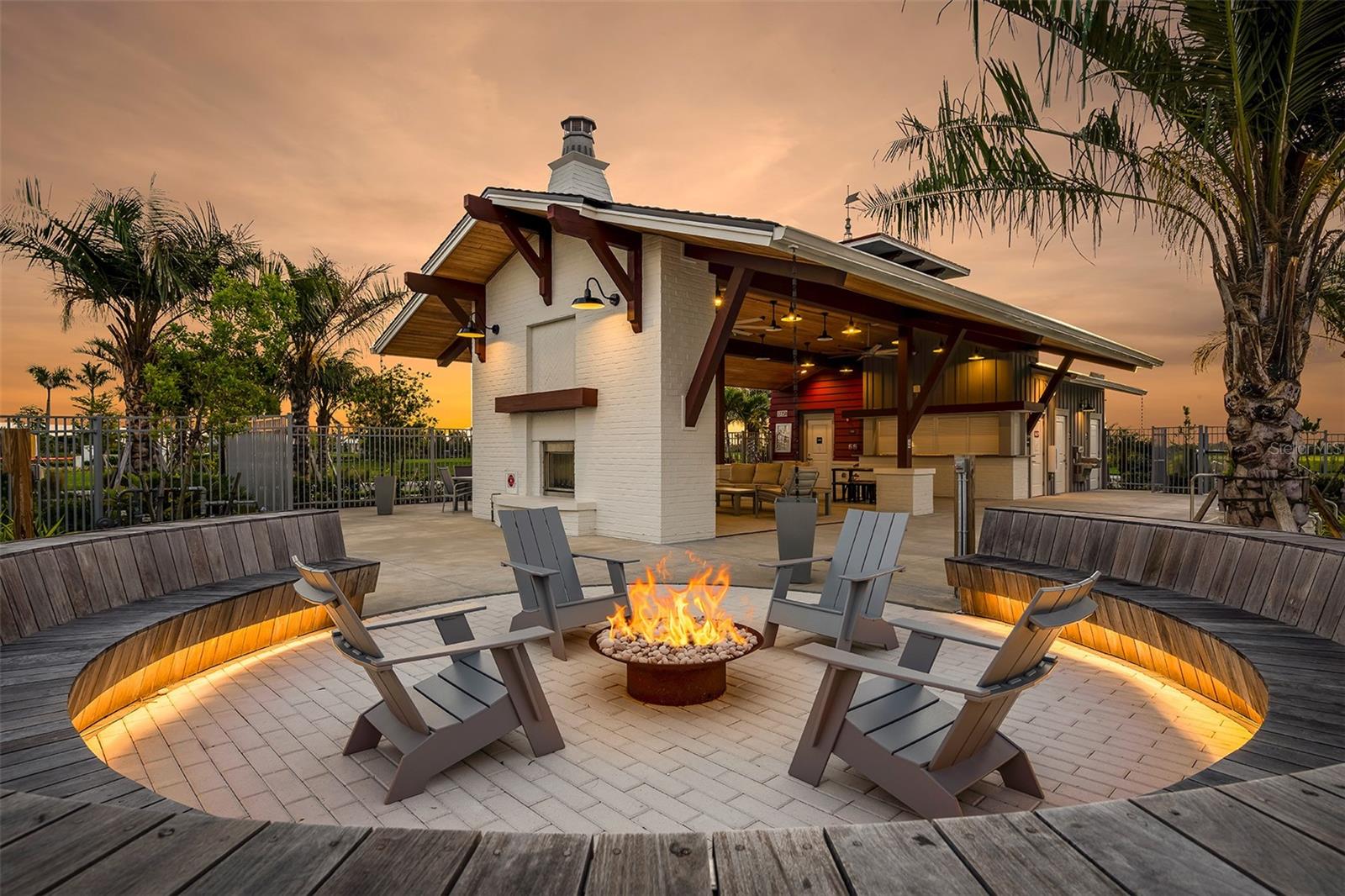 LAKESPUR AT WELLEN PARK - Residential