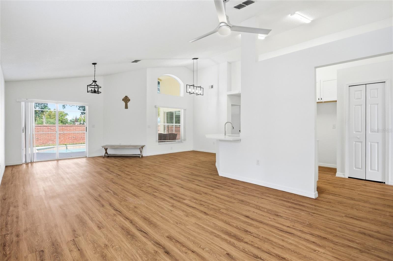 1500 CASTERTON CIRCLE