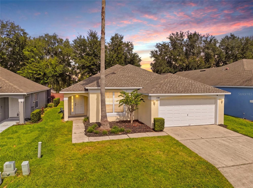 Photo of 1500 Casterton Circle, Davenport, FL 33897 (MLS # O6444338)
