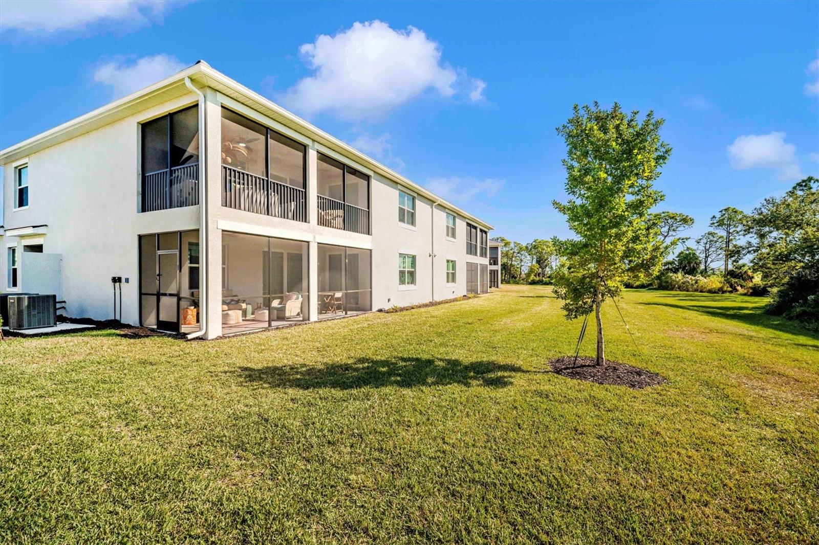 WELLEN PARK GOLF & COUNTRY CLUB - Residential Lease