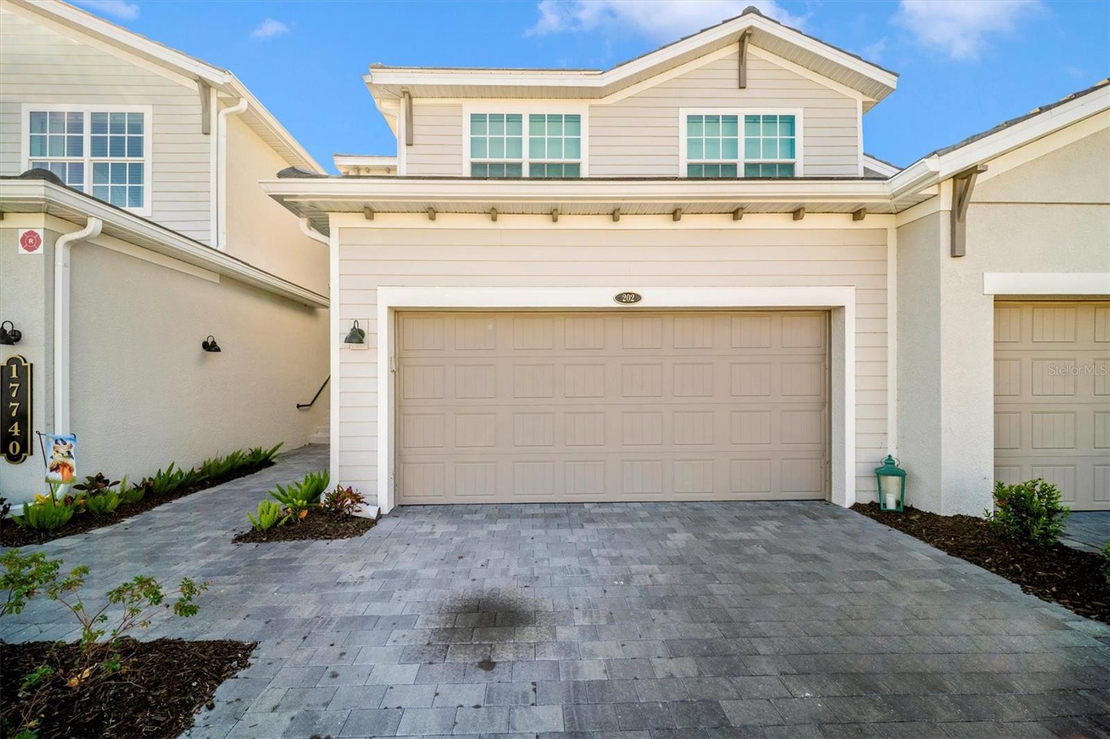 WELLEN PARK GOLF & COUNTRY CLUB - Residential Lease