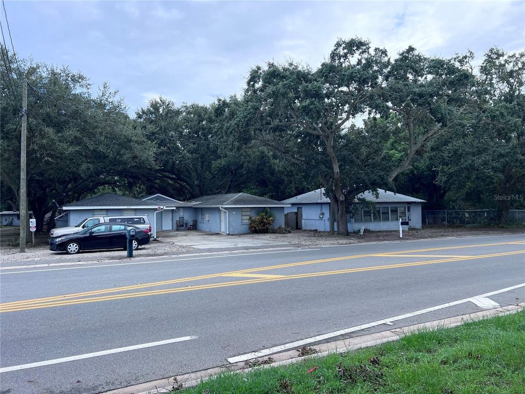 Photo of 1302 Sunset Pt Rd, Clearwater, FL 33755 (MLS # W7877665)
