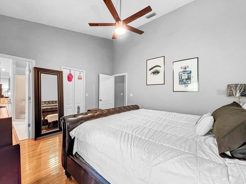 BAYSHORE TWNHS - Residential