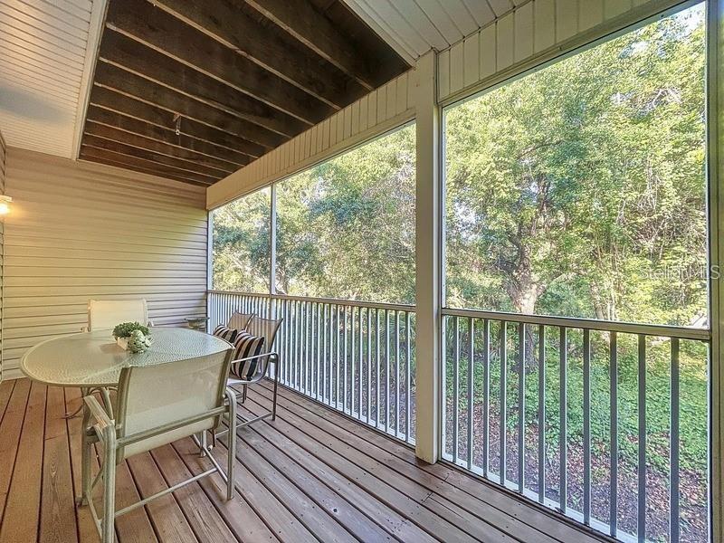 BAYSHORE TWNHS - Residential